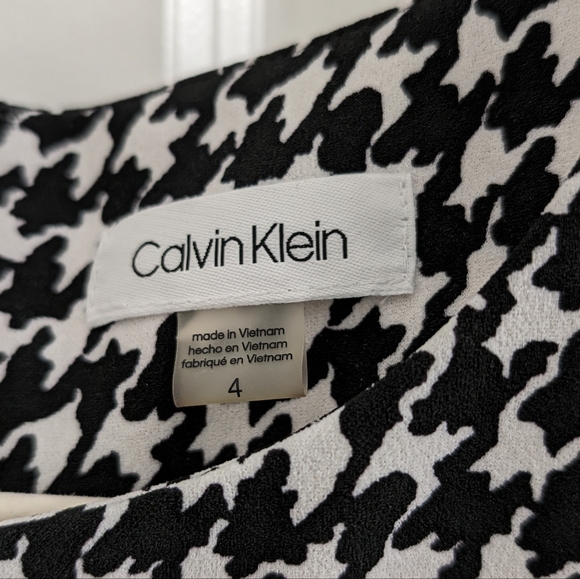 Calvin Klein Starburst Dress Like New Size 4, Black/White - Picture 3 of 3